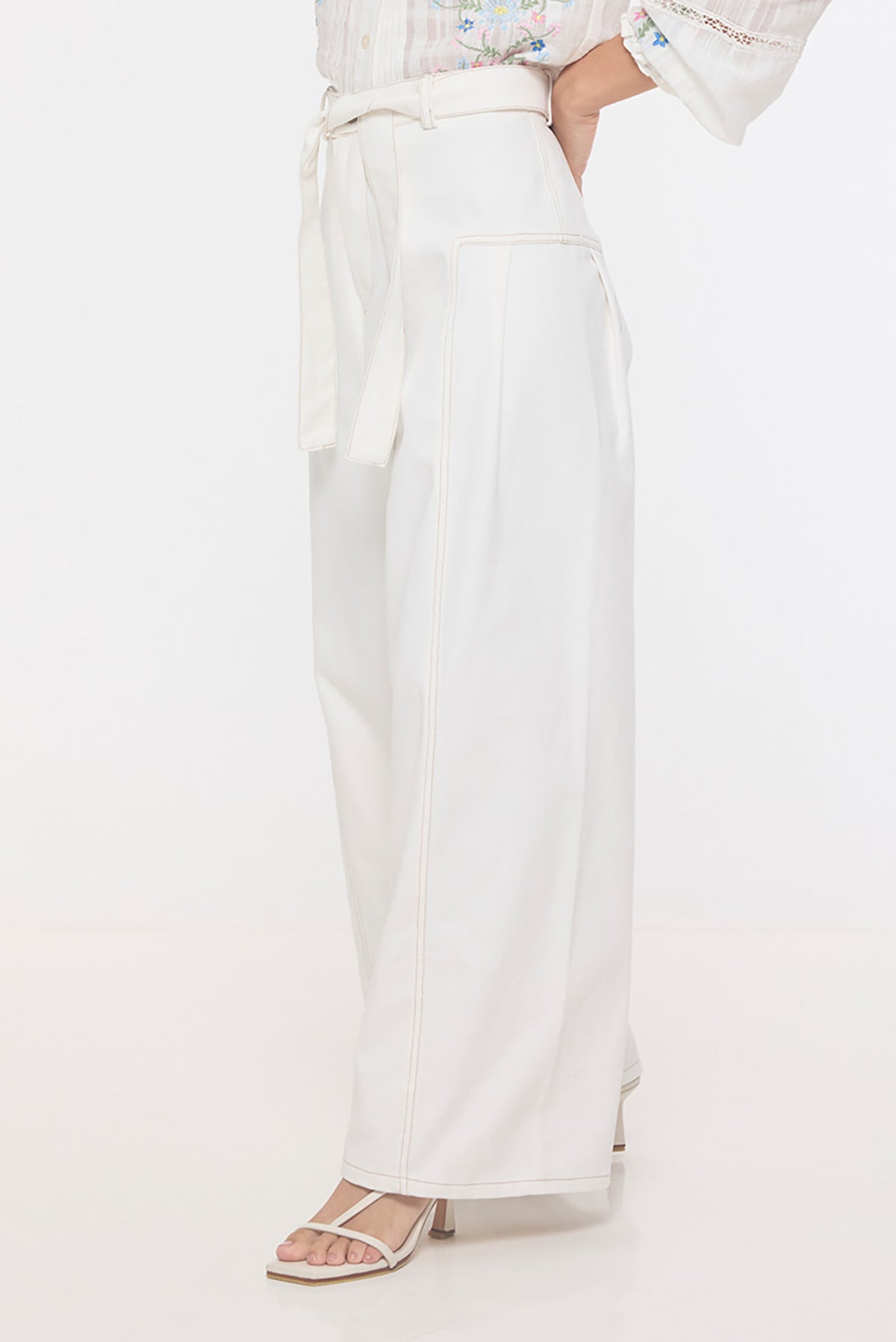 Thea Pant
